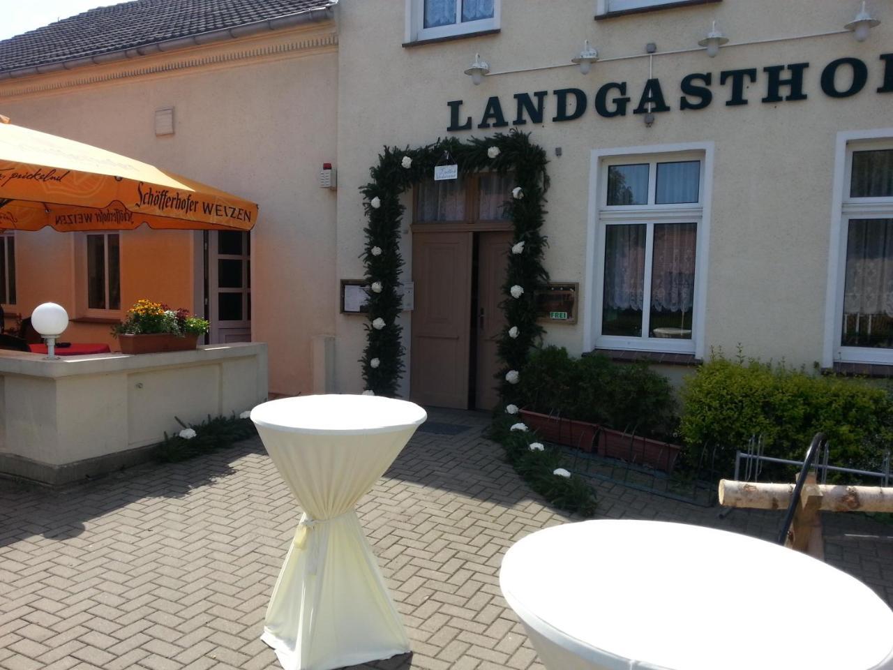 Landgasthof Graf Karstaedt Exterior foto